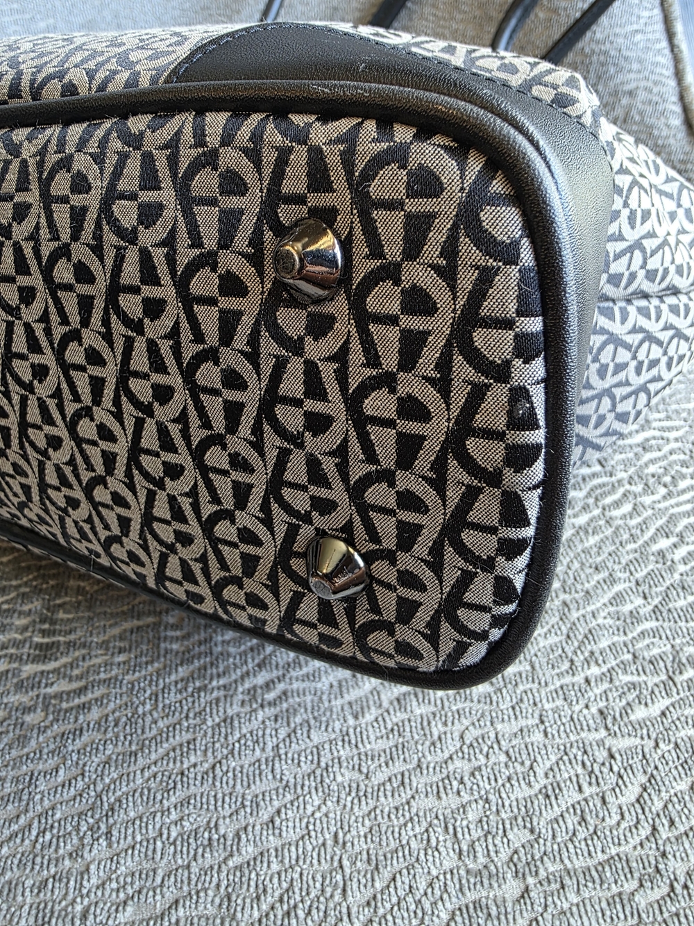 Beautiful Vintage Monogram Etienne Aigner Black Shoulder Handbag Clean!! - Picture 11 of 16